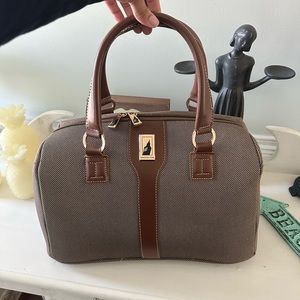 London Fog travel bag 💼